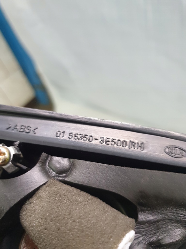 фото №4, Заглушка трикутник дзеркало правий перед kia sorento