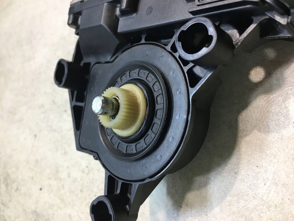 фото №7, Моторчик скло лівий перед peugeot 307 9634457580