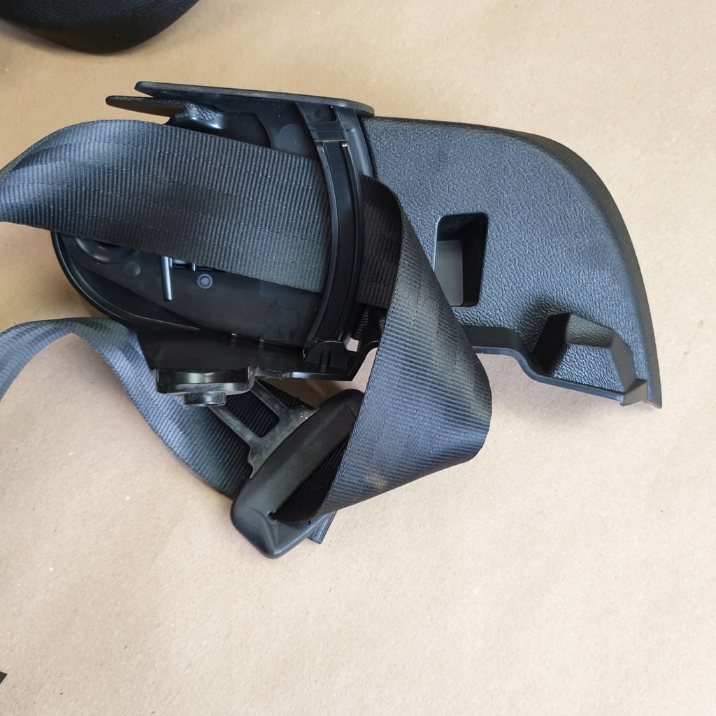 фото №8, Pas безопасности натяжитель задняя volvo xc40 xc-40