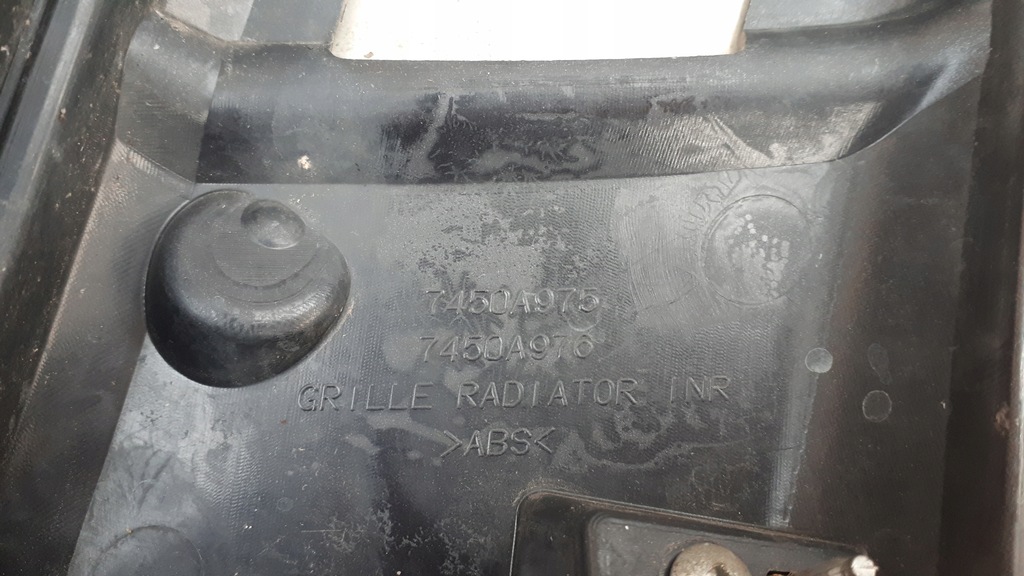 фото №12, Mitsubishi pajero iv lift решётка радиатора решётка радиатора 7405a975