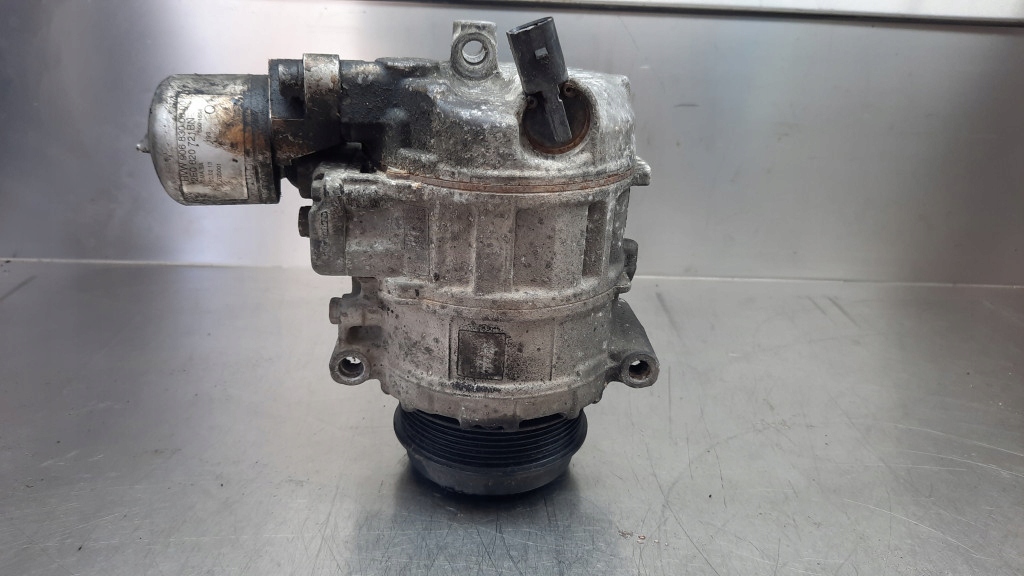 фото №7, Компрессор кондиционера vw t5 t6 crafter 2e0820803h повреждённый