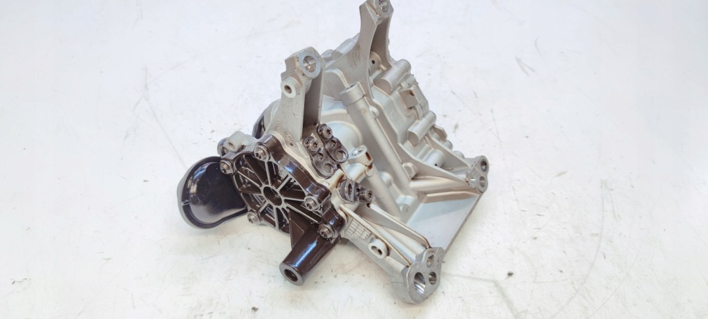 Насос масла bmw f36 430i b48b20b 252km 7624135 Киев