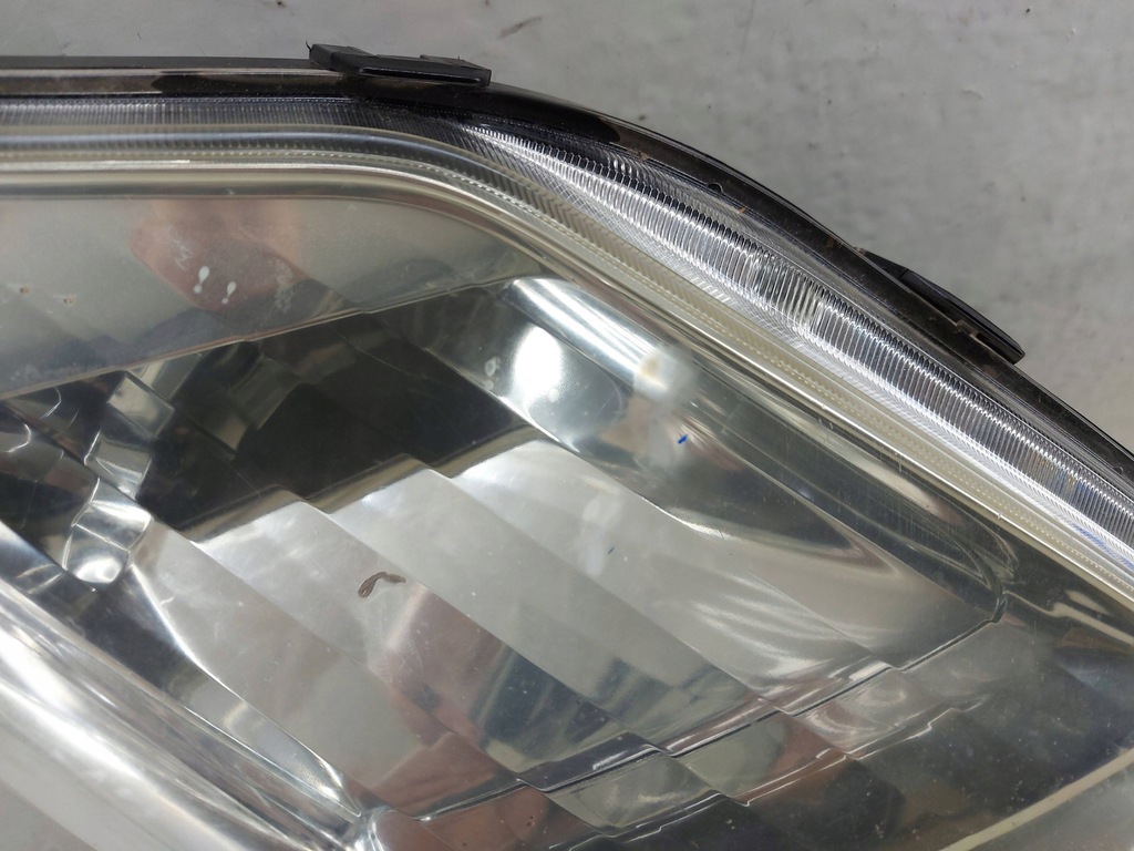 фото №6, Toyota prius 03-07 правая лампа передняя перед фара