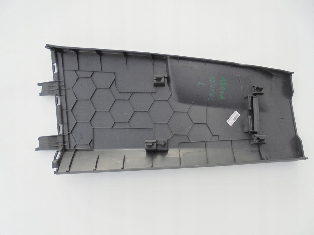 фото №5, Arona защита обшивка стойка левая 6f0867239 19-