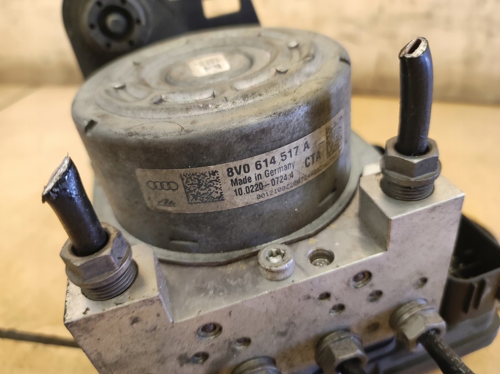 фото №5, Насос abs audi rs3 8v