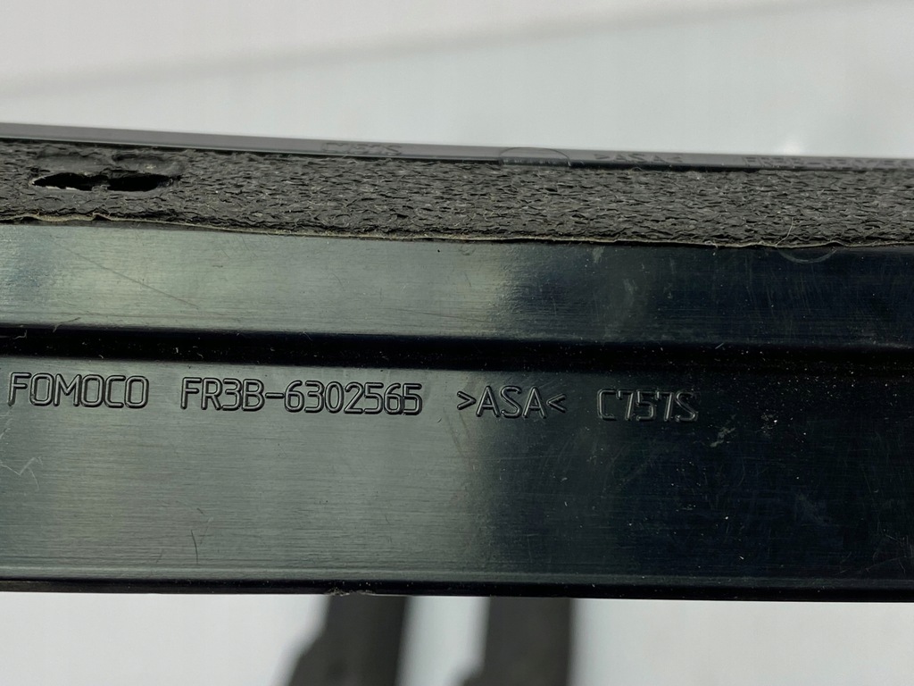 фото №5, Молдинг направляющая стекло ford mustang vi 15+ usa