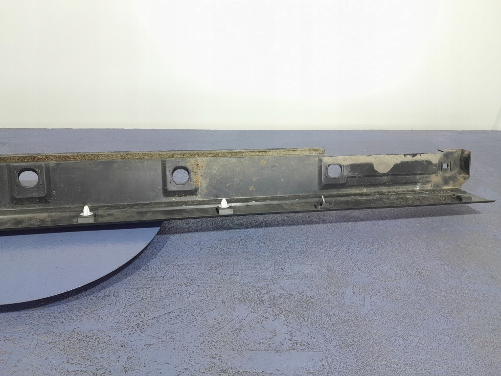 Купити Lexus ux 250h молдинг поріг права 75850-76030