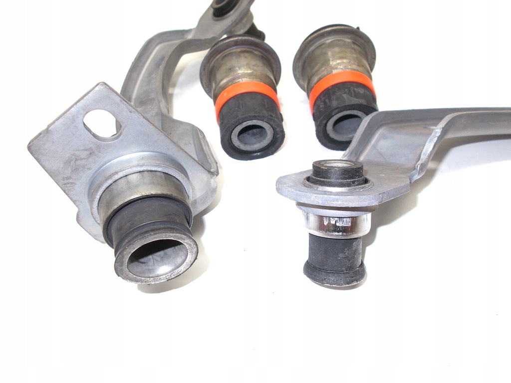 фото №4, Втулка кронштейн подрамник renault megane scenic ii