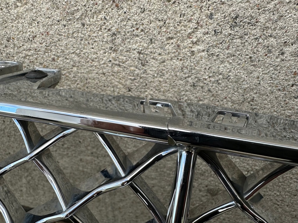 фото №4, Решётка радиатора решётка радиатора перед передняя bentley continental gt 3sd 3sd853667a камера