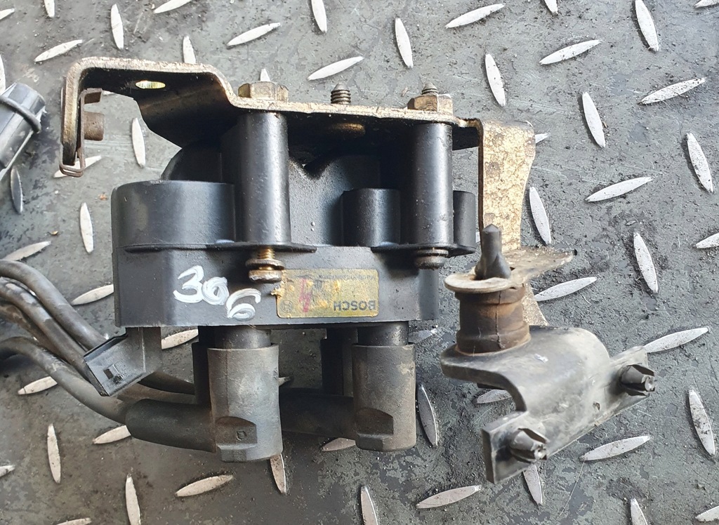 фото №4, Катушка зажигания peugeot 306 1.6 0221503006