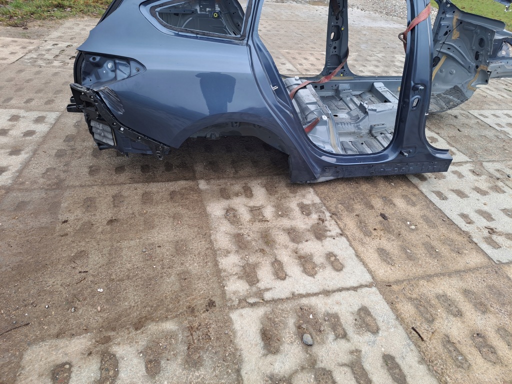 фото №3, Ford focus mk4 kombi четверть правая задняя