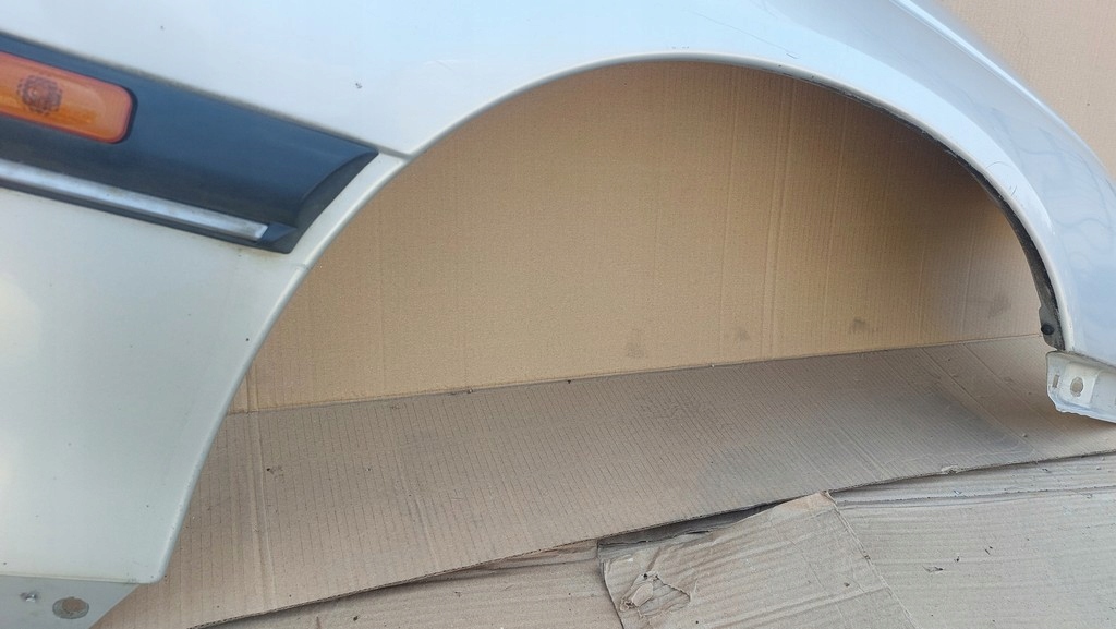 фото №4, Opel omega b крила правий z138