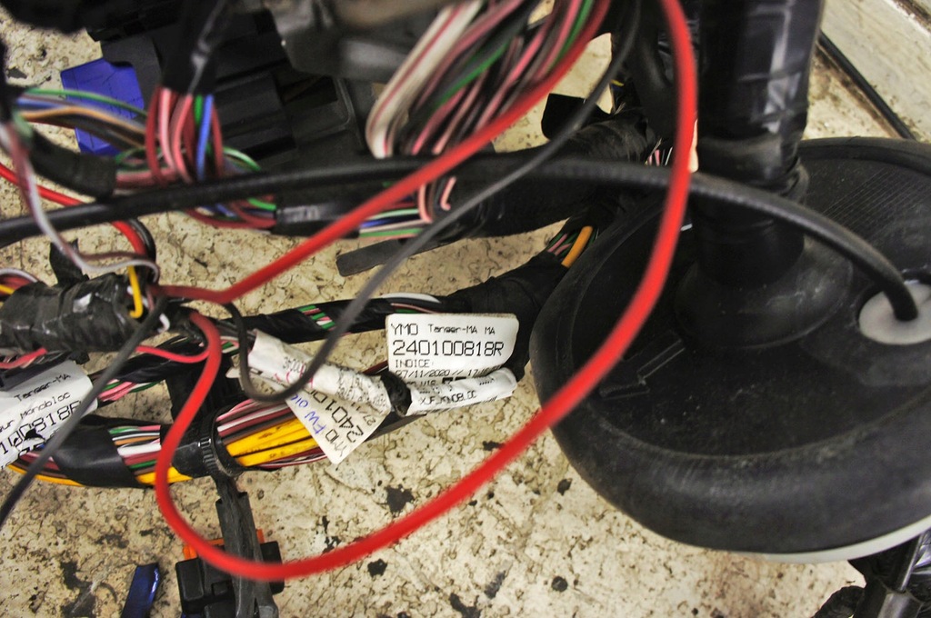 фото №10, Oa113 dacia sandero iii 1.0i жгут 240100818r