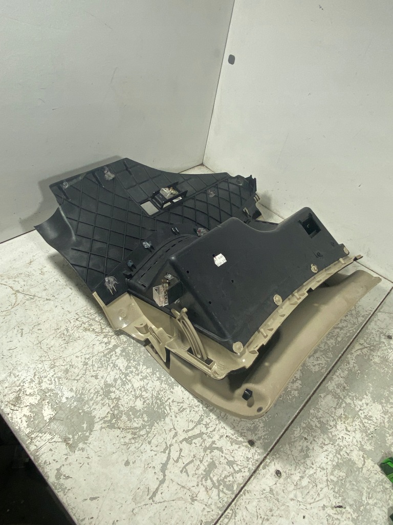 фото №6, Бардачок пасажира перед skoda super b vw passat b5 3b1857101