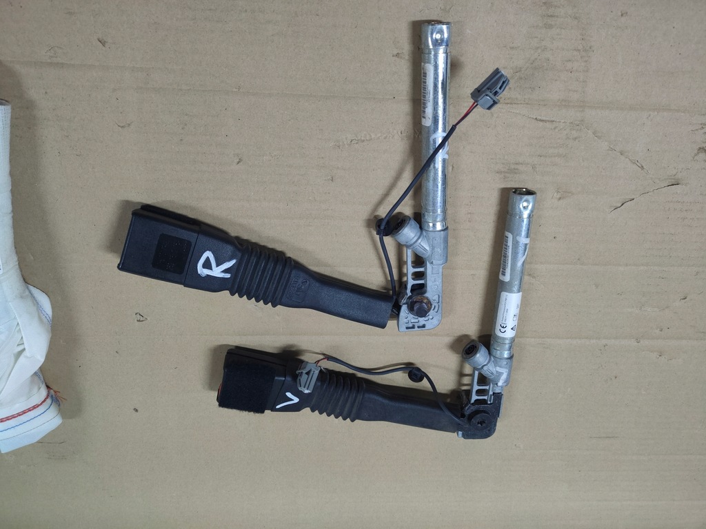 фото №1, Dodge challenger 2016 натягувач натягувач поперечина bezp