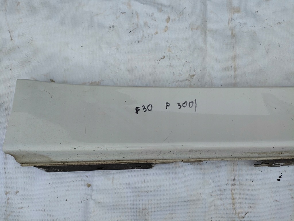 фото №6, Bmw f30 молдинг поріг права alpinweiss