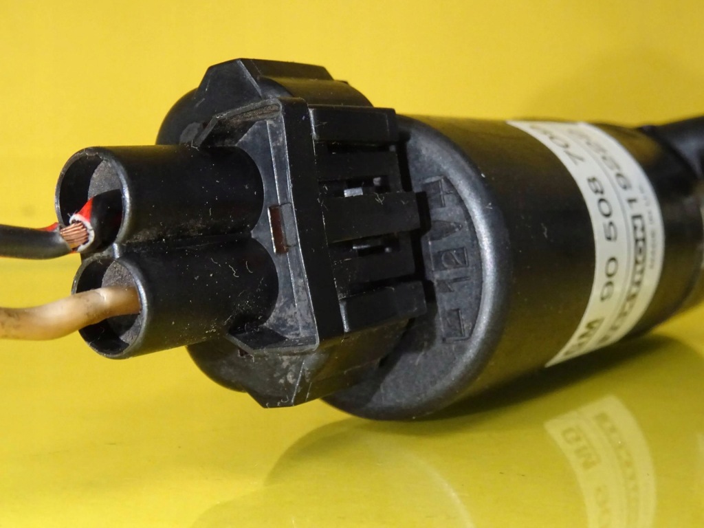 фото №5, Помпа распылителя лампы передней opel vectra b 90508709 nr13