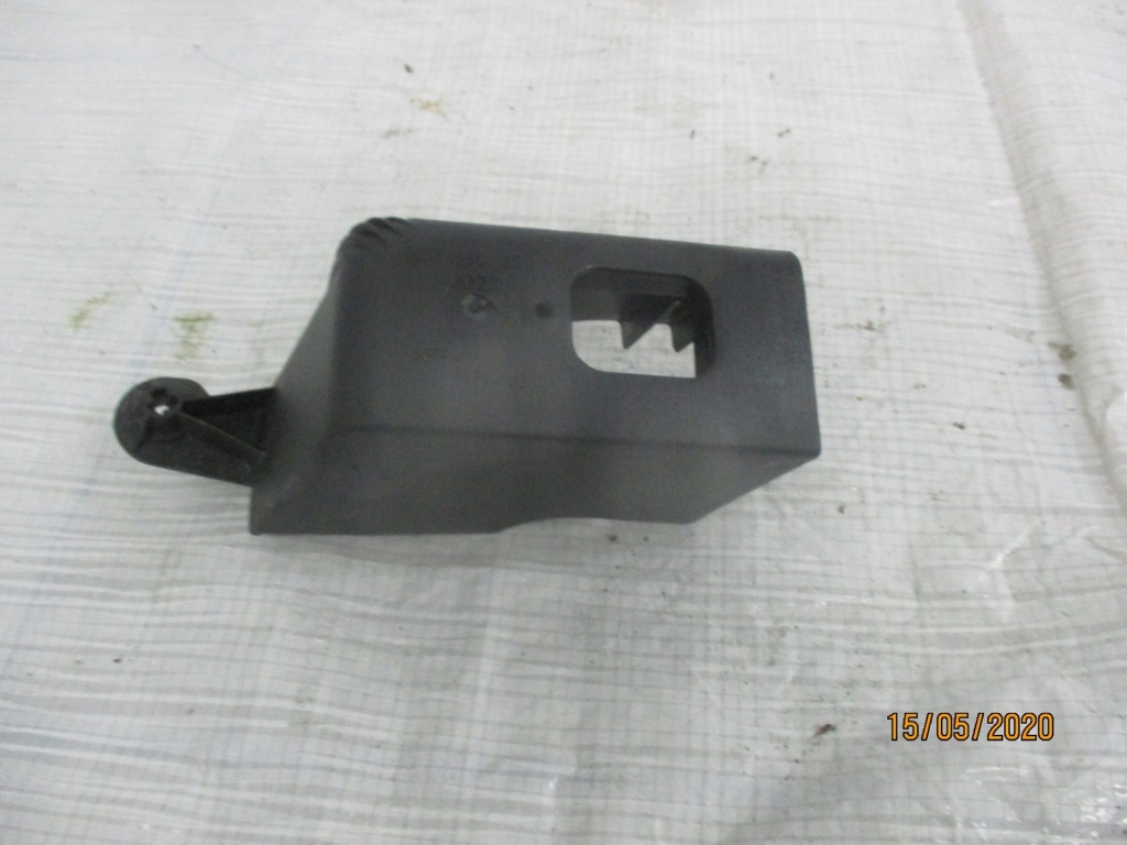 фото №1, Audi a4 b6 кронштейн сиденье 8e0882352 защита