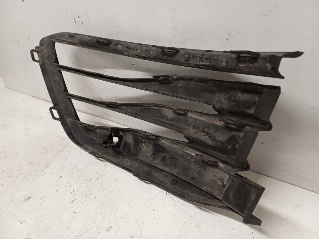 фото №7, Vw golf 8 viii 19- решётка бампера правый перед 5h0853666j