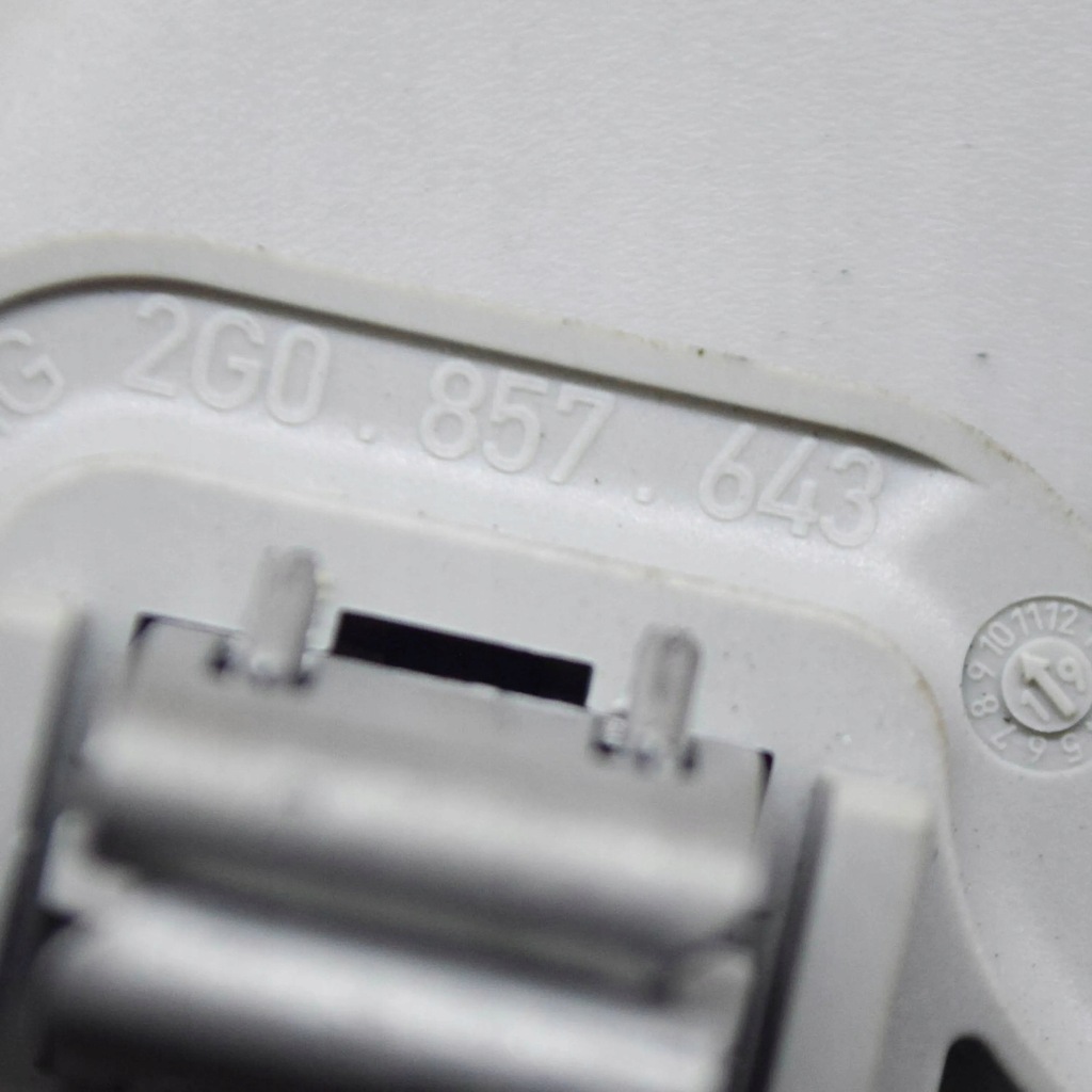 фото №6, Skoda karoq 2020 левая сторона кронштейн / ручка потолочная задняя