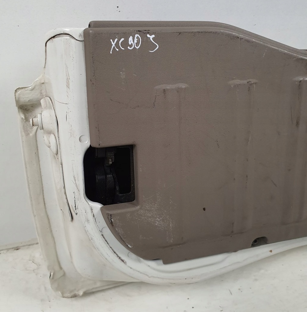 фото №8, Борт крышки задняя 189 volvo xc90 i