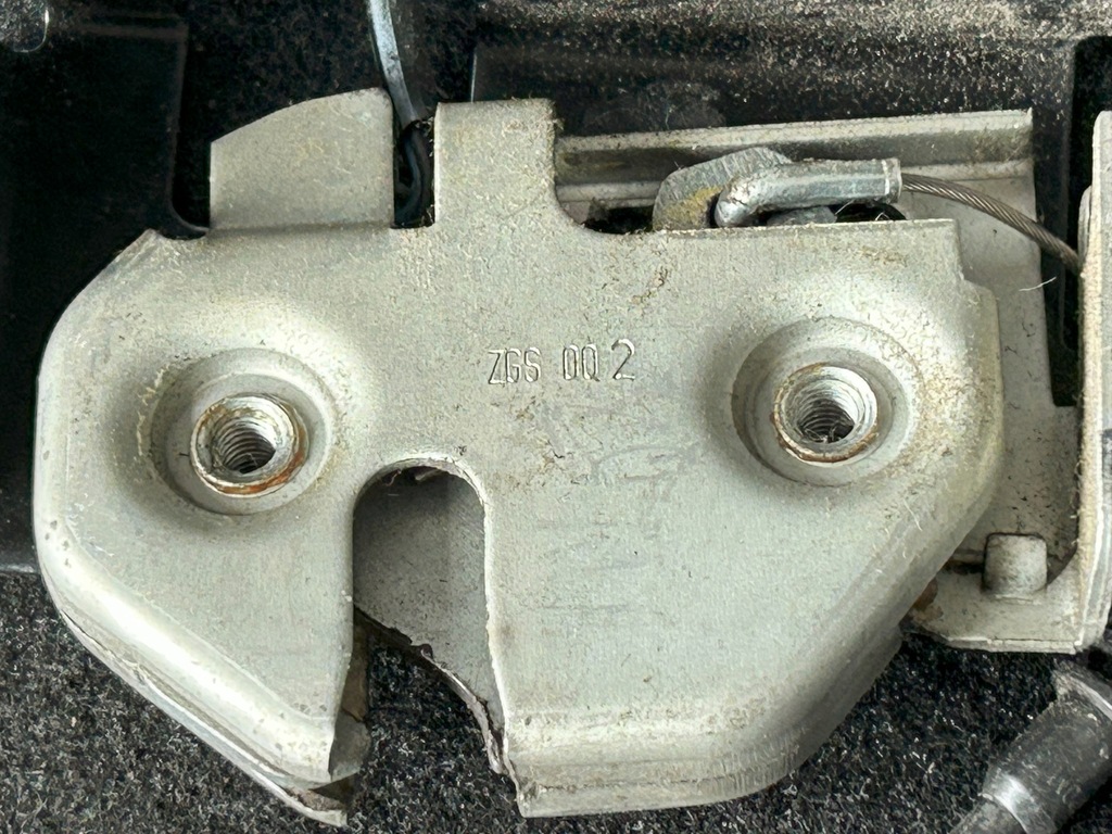 фото №6, Замок бардачка mercedes actros mp4 a9607520250 + кронштейн a9607550214