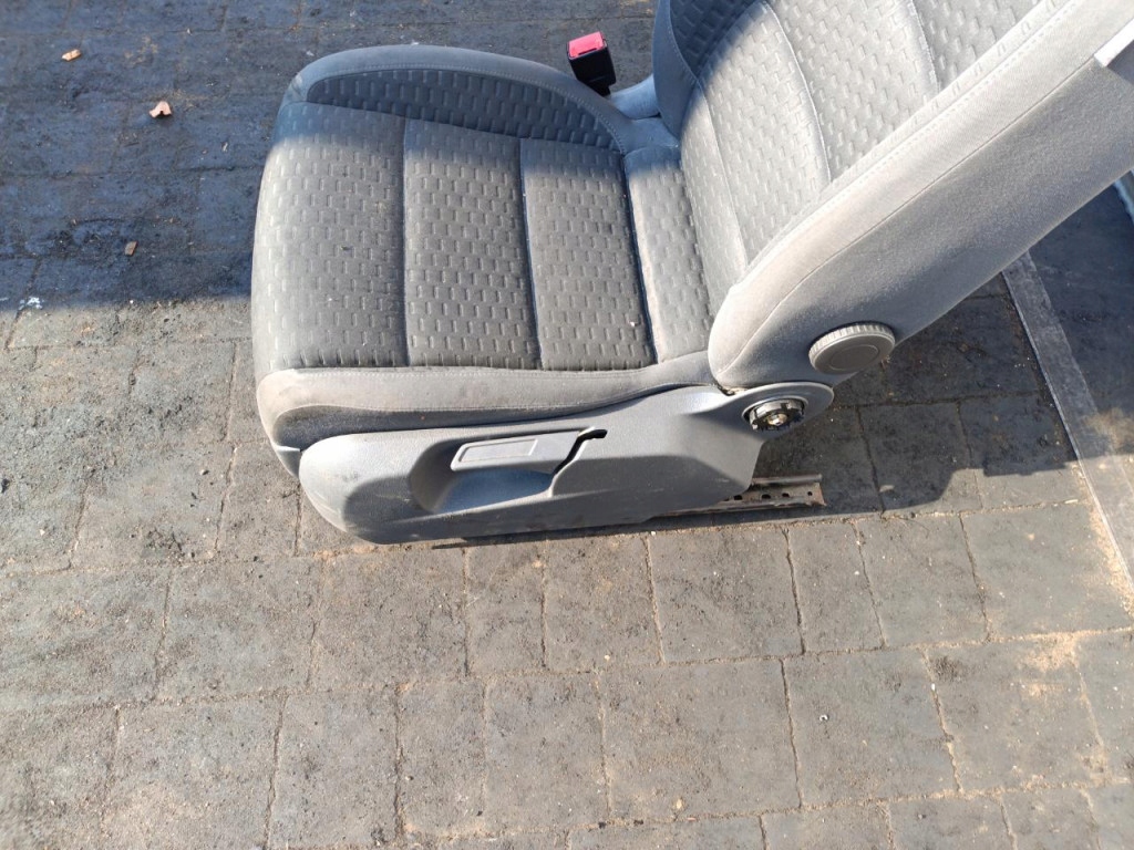 Volkswagen touran i сиденье левый перед Киев
