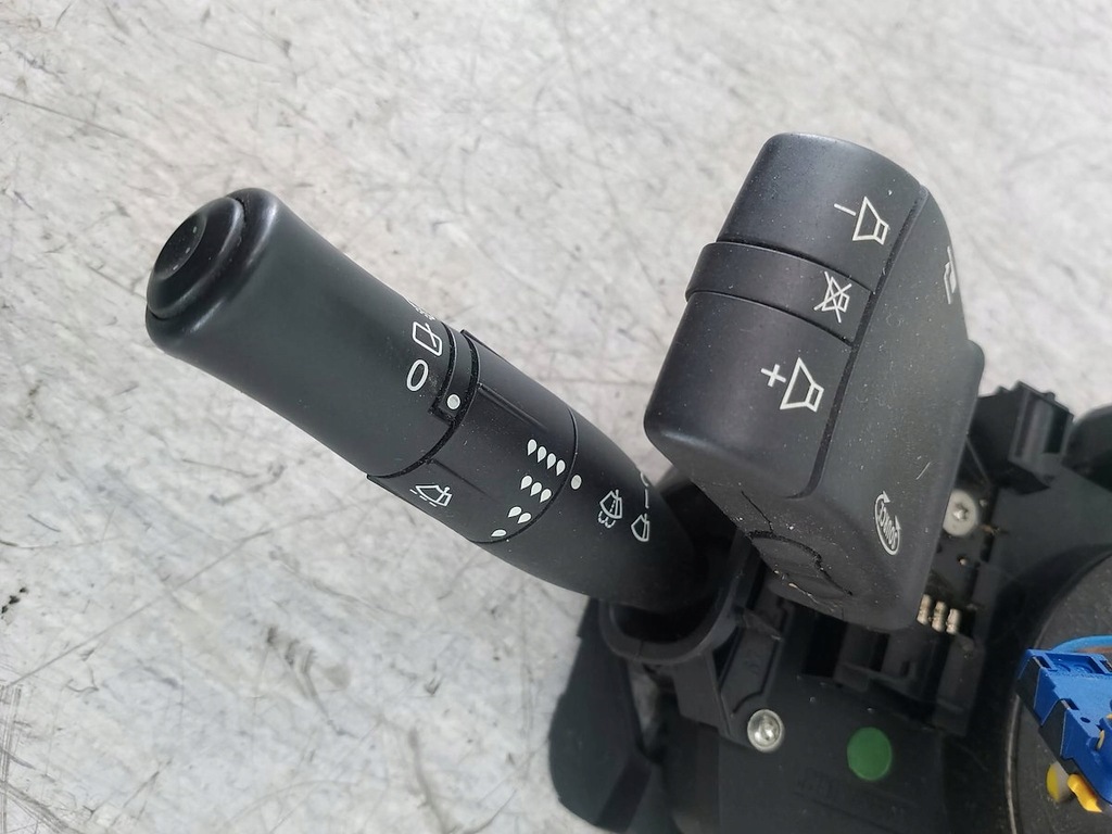 фото №7, Переключатель комбинированный renault megane ii 02-09 8200213758 1.6 16v