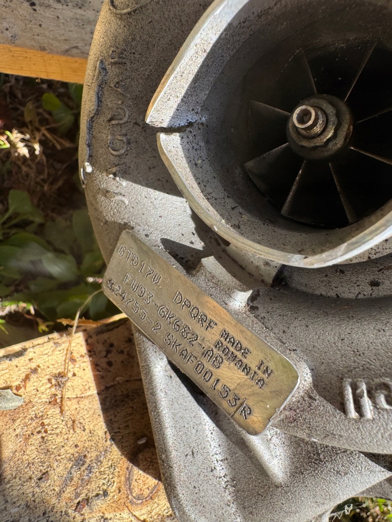 Турбонагнетатель jaguar xf 3.0d идеальная на запчасти niski пробег fw936k682ab в Украине