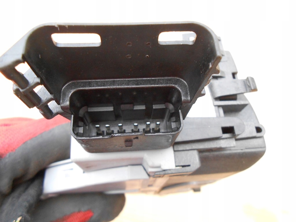 фото №6, Peugeot 308 cc замок дверь