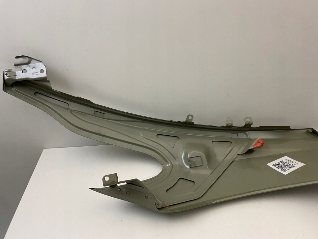 Tesla 3 3 правий крило перед передній 17- Київ