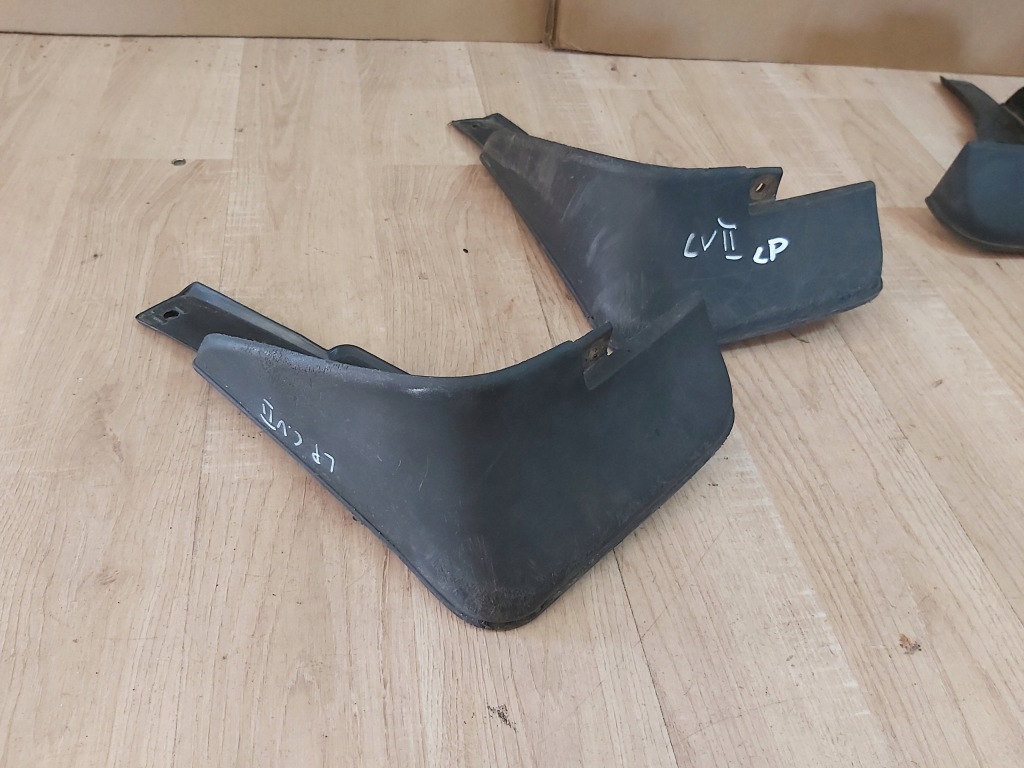 фото №1, Toyota corolla verso ii брызговик левый перед