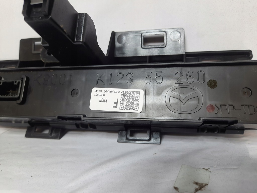 фото №10, Mazda cx5 ii 17- панель подогрев руля k12355260 usa