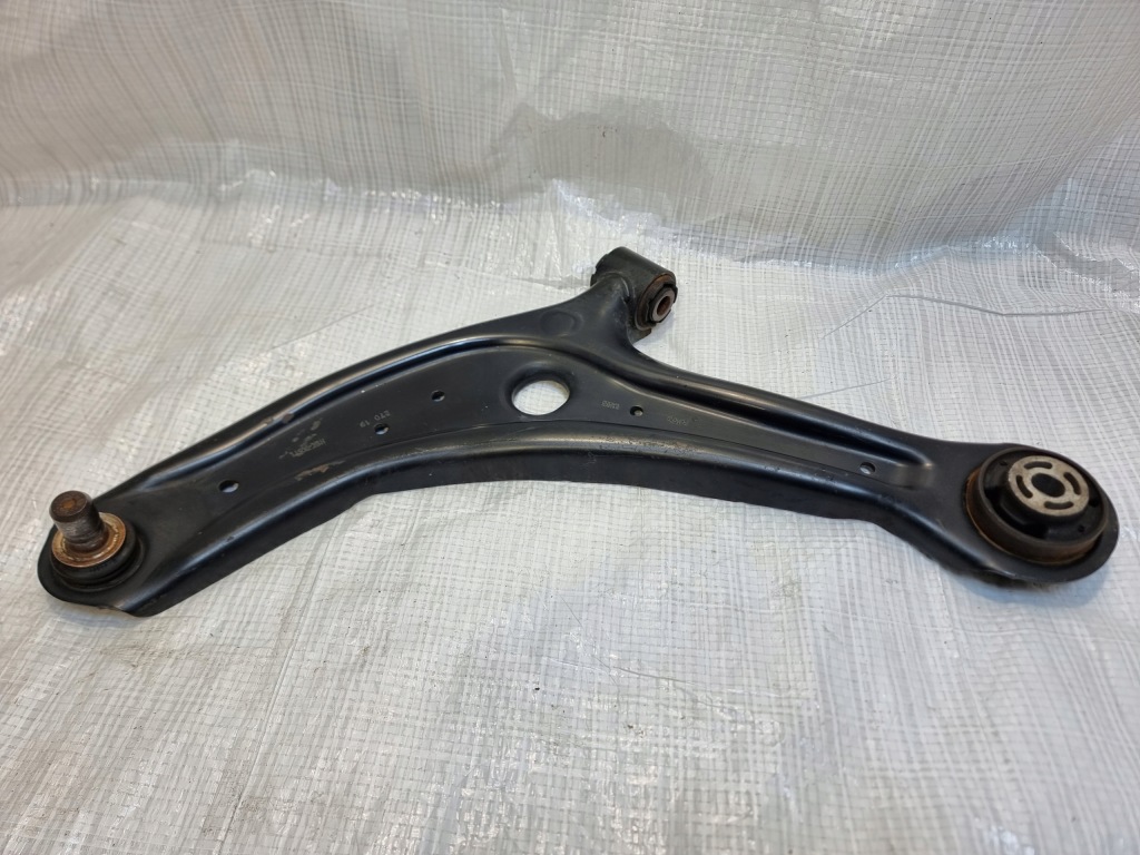 Купить Ford fiesta mk8 рычаг левый передок  h1bc-3051-af