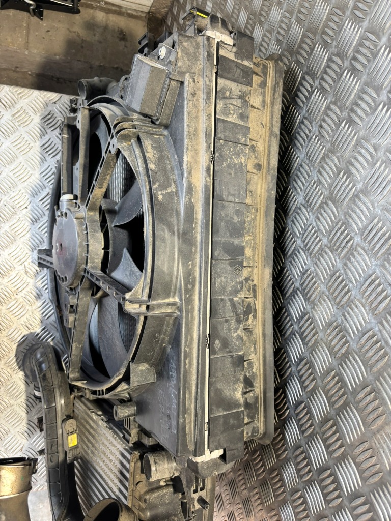 Комплект радиатор интеркулер espace v Оригинал