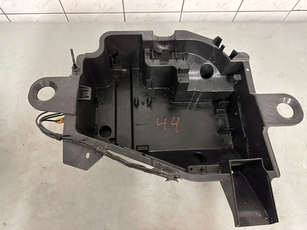 Купити Mercedes gle корпус запобіжників a1675406340 eu