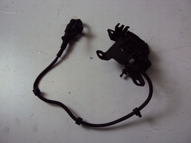 фото №1, Замок капот vw golf iv