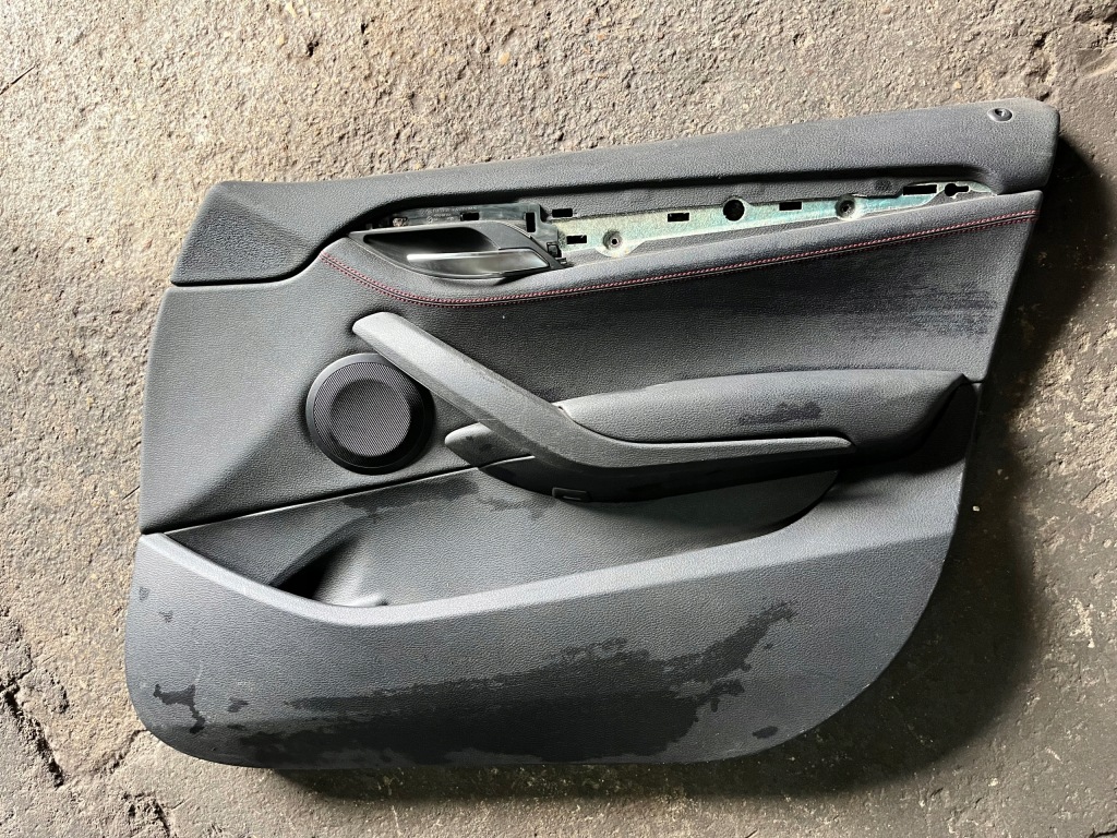 фото №1, 81 bmw x1 e84 оббивка обшивка двері перед правий