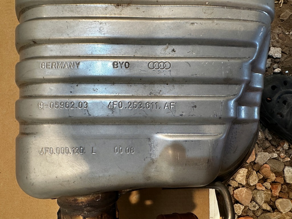 фото №7, Audi rs6 c6 4f0 вихлоп гасник правий 4f0253611af