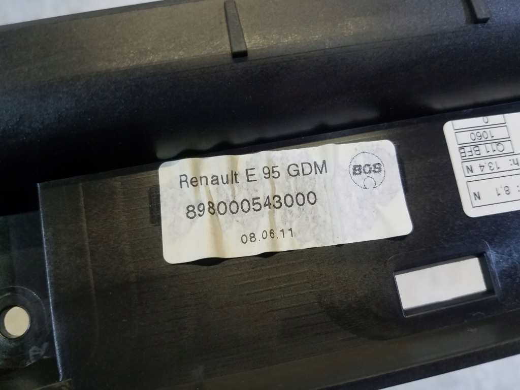 Шторка крышки задний  renault megane 3 кабриолет  cc Оригинал