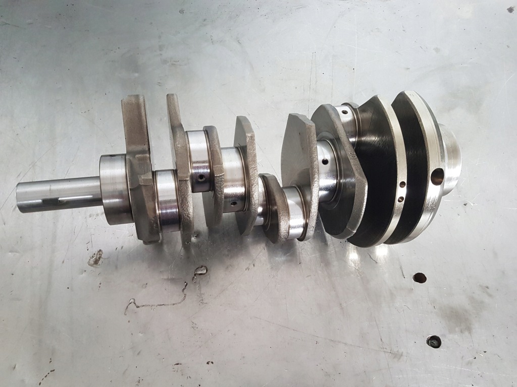 Купити 64216 r64216 wał колінчастий mercedes v6 cdi jeep crd ідеальний стан