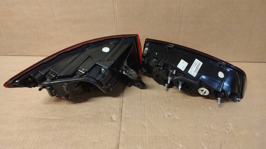 фото №9, Audi a4 b9 8w9 avant комплект лампа задняя