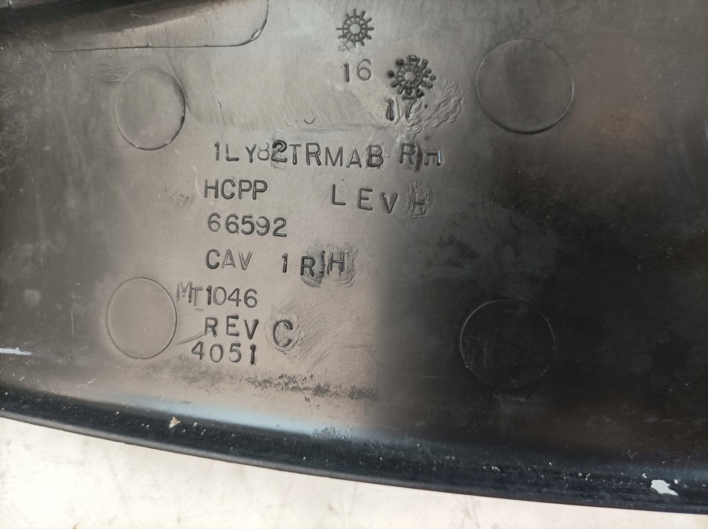 Jeep grand cherokee 19 накладка поріг правий задні америка Київ