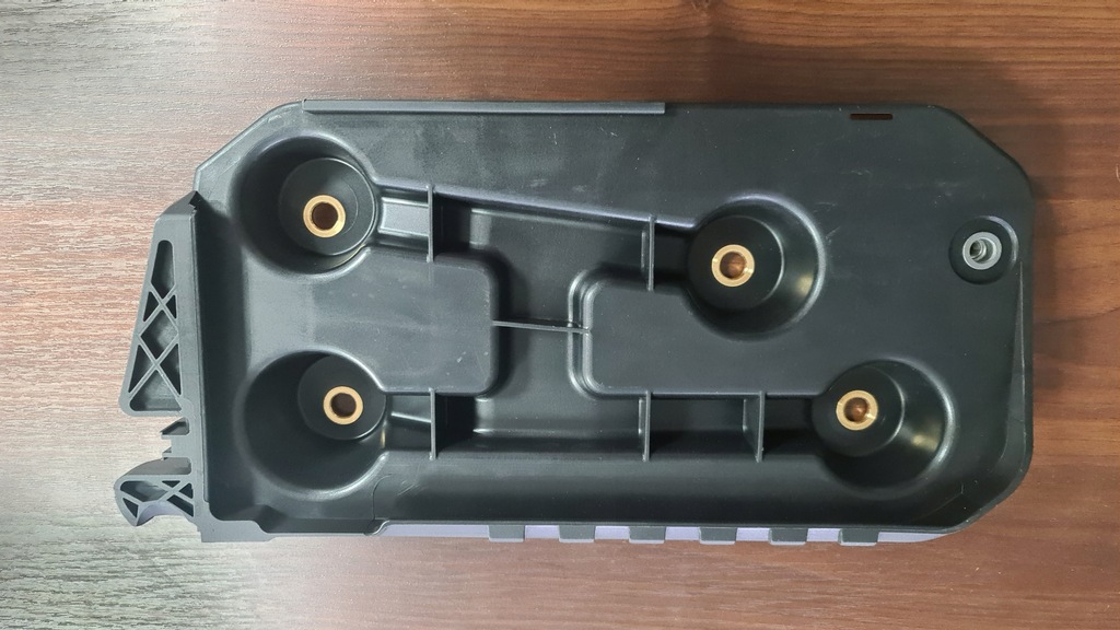 фото №1, Основа акумулятор skoda superb 3t0804869b