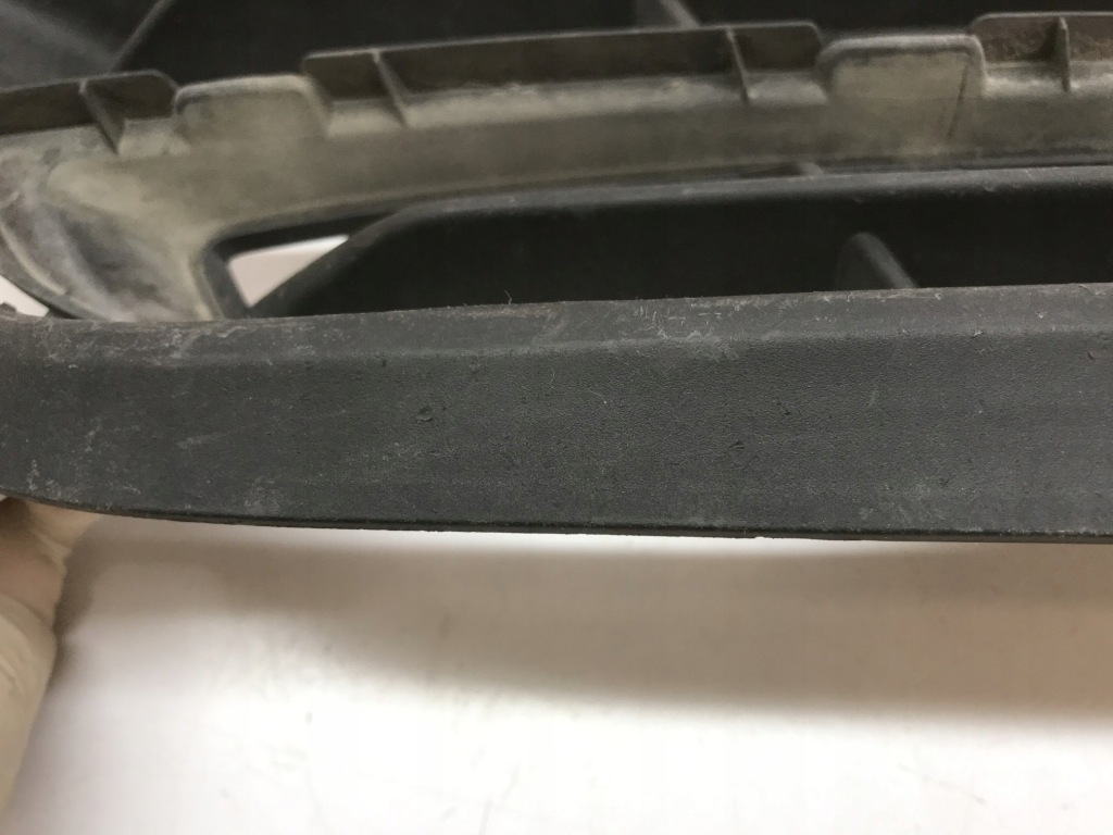 Решітка бампера ліва перед bmw 5 f10 f11 рестайлінг  114609-15 Доставка