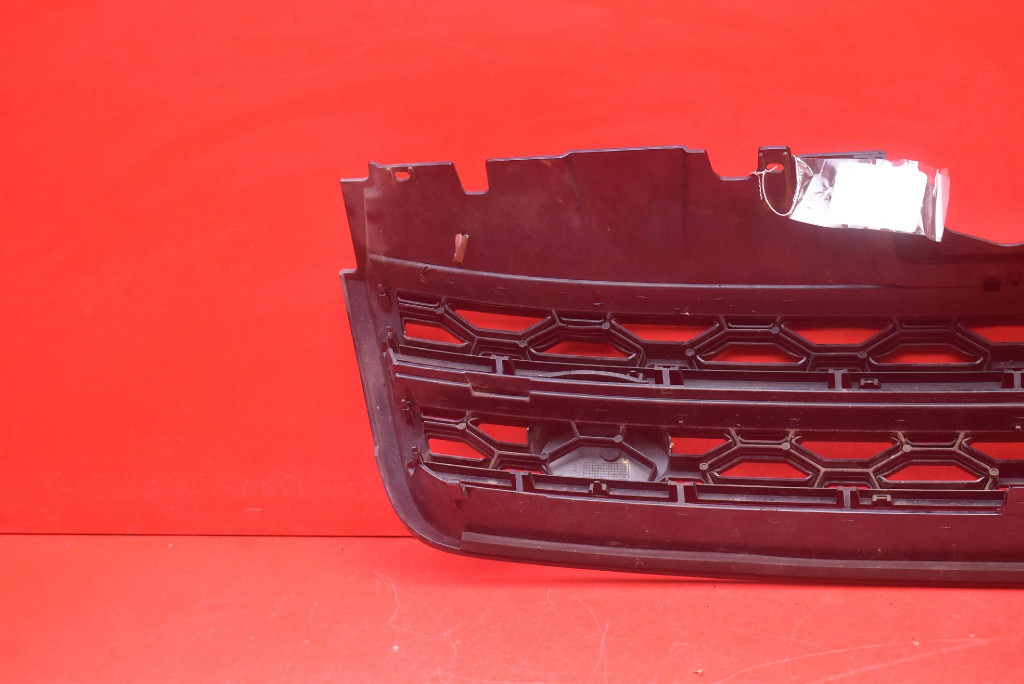 фото №9, Решётка радиатора решётка радиатора серая fk72-ba100-caw land rover discoevry sport 5 v 16-