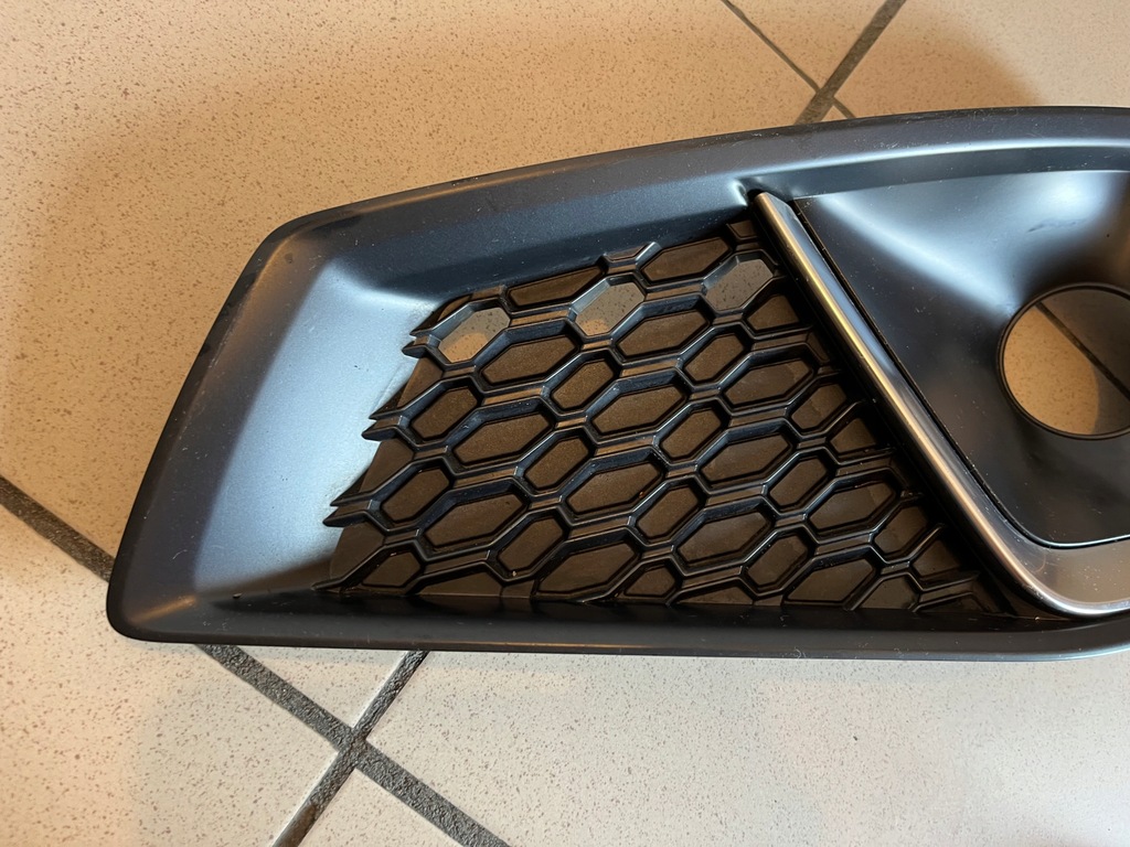 фото №9, Решётка бампера левая audi a4 b9 b-9 s line