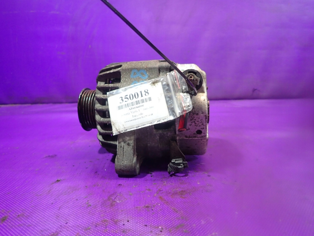 Toyota yaris 1 03-05 1.0 68km генератор 270600j040 ms1022118200 Оригинал