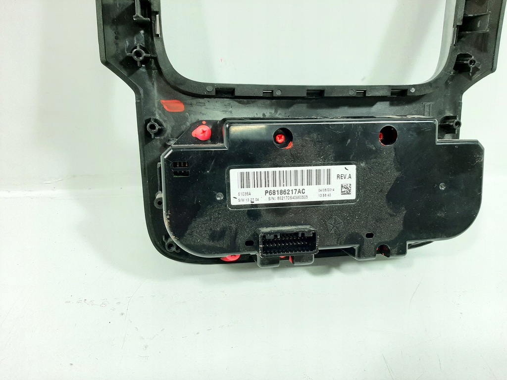 фото №9, Dodge ram 1500 14r панель обдув рамка p68186217ac