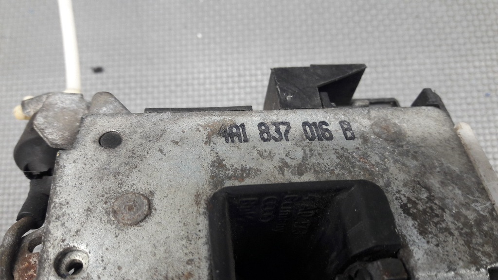 фото №9, 4a1837016b замок двері правий перед audi a6 c4 3pin